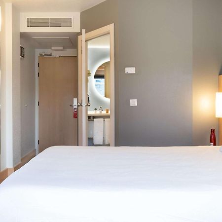 Ibis Madrid Alcobendas Exteriör bild