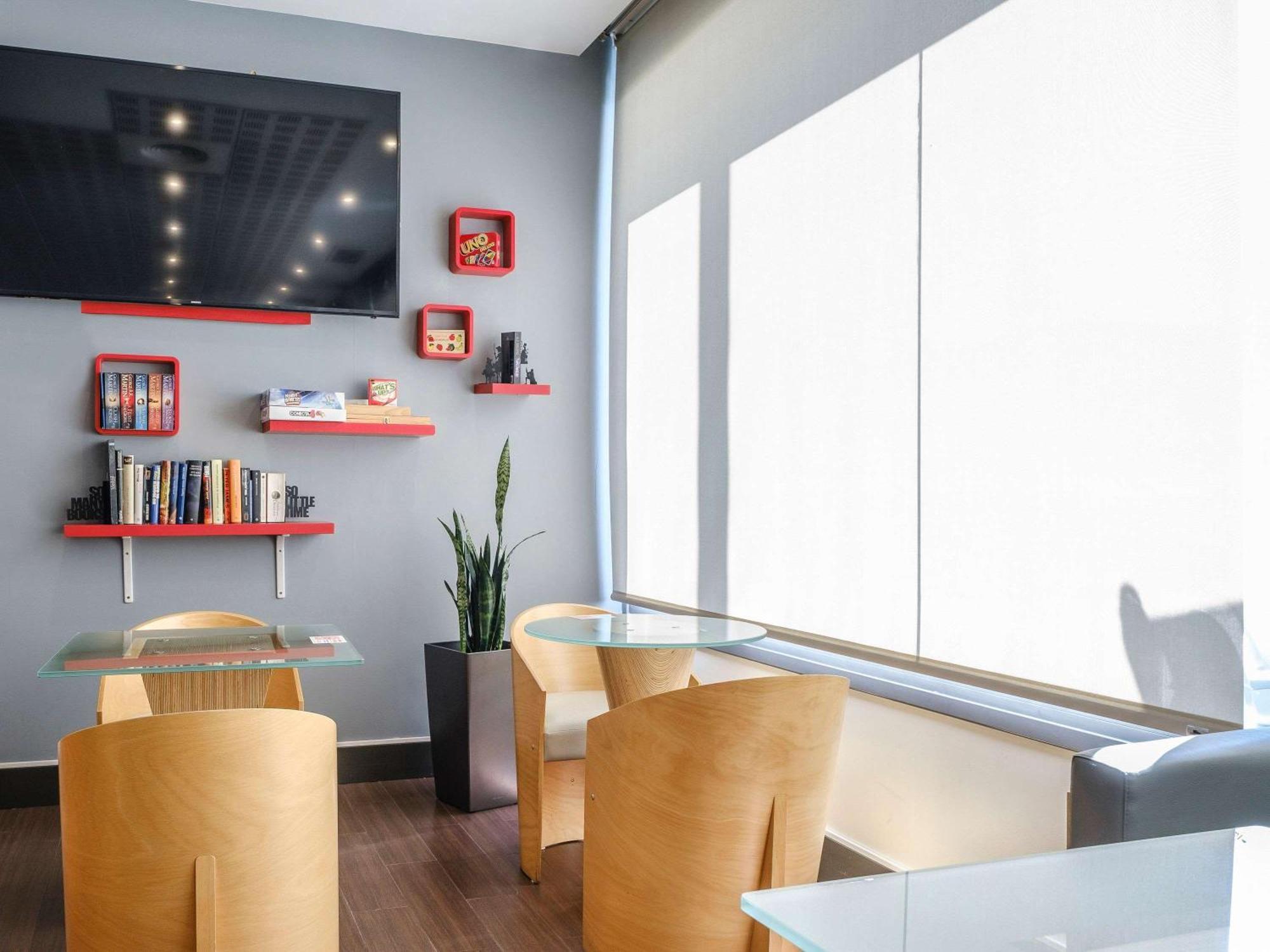 Ibis Madrid Alcobendas Exteriör bild